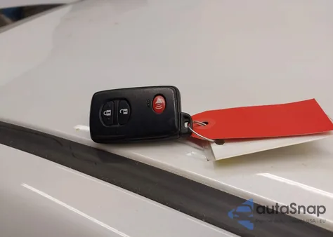 2013 Toyota Prius Four z USA, uszkodzony, nr VIN JTDKN3DU9D5693071